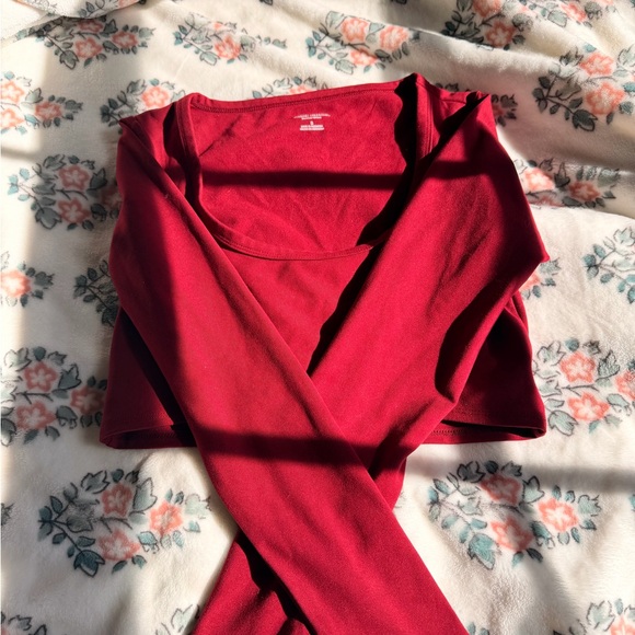 wild fable Tops - Red short cropped Long Sleeve Top